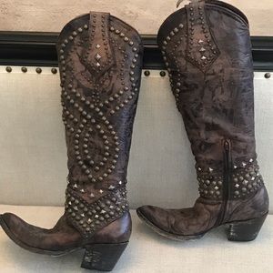 Old gringo brown Belinda